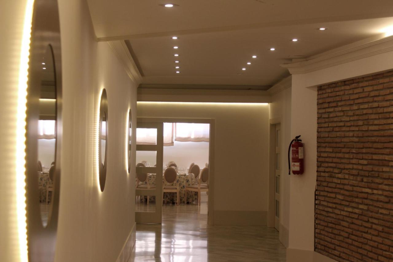 Hotel Reyes Ziries Albolote Extérieur photo